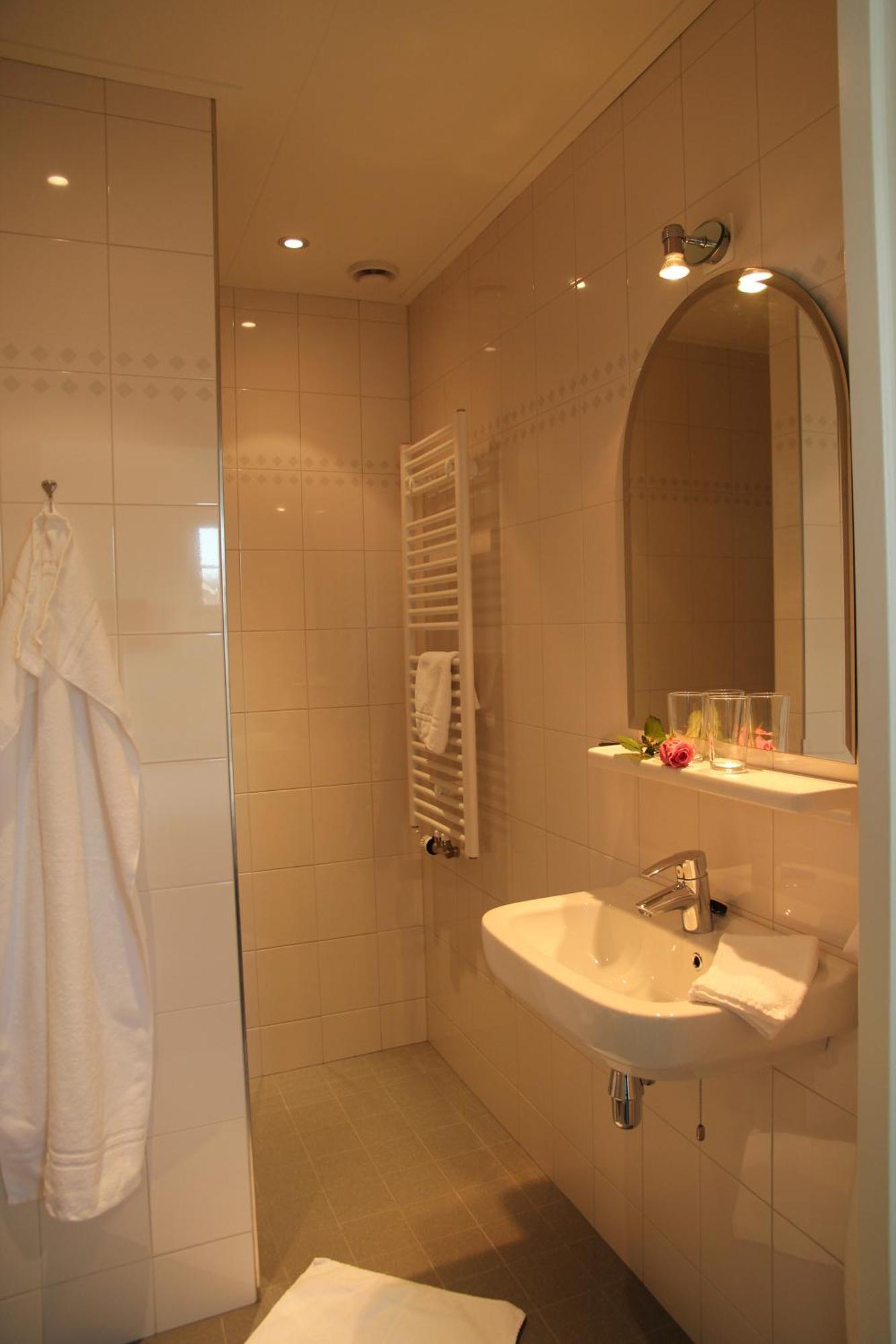 Duinoord Oostkapelle Bed & Breakfast ภายนอก รูปภาพ